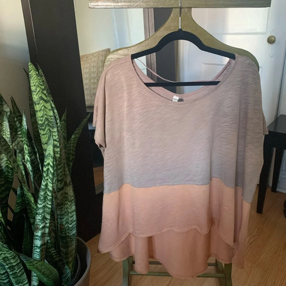 Free People Oversized Beige Peach Color block High Low Crop Top Size XS - Picture 2 of 10
